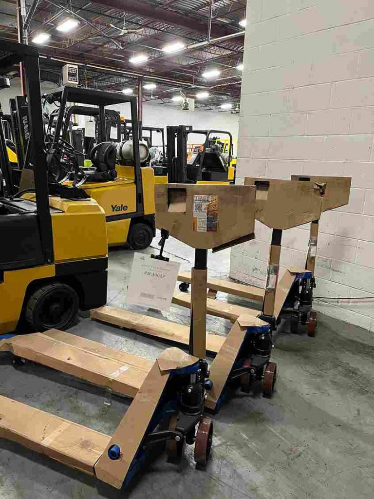 HAND PALLET TRUCK 5500Lbs(SKU:TLT-1-23-122786)