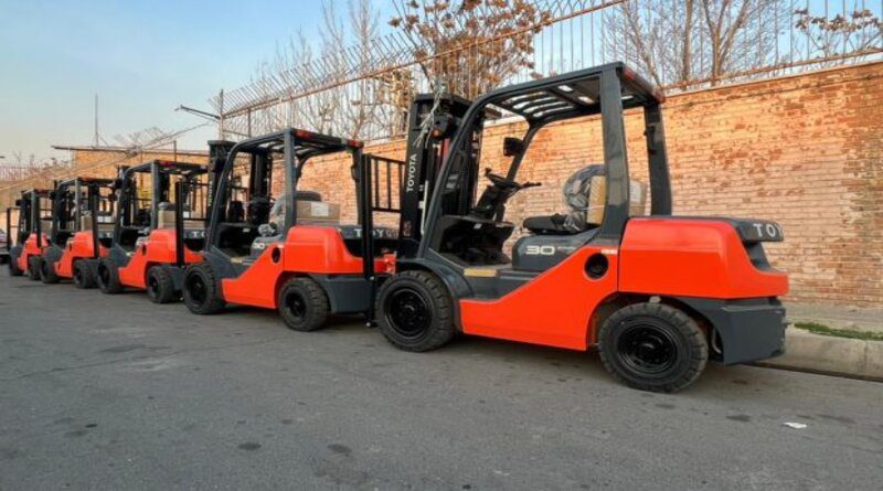 rent forklift