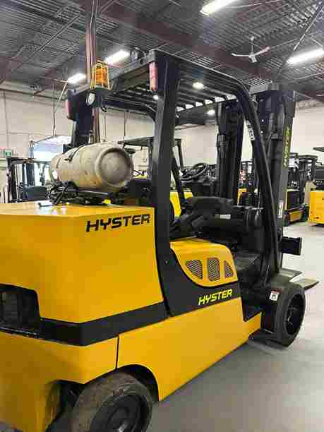 HYSTER 12000Lbs. PROPANE POWER (SKU:TLT-1-23-122799)