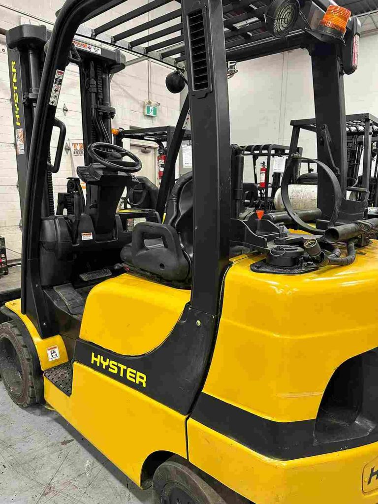 HYSTER 6000Lbs. PROPANE POWER (SKU:TLT-1-21-122708)