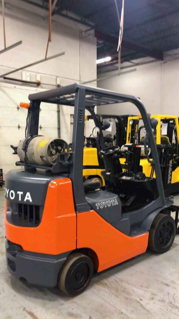 TOYOTA 5000Lbs. PROPANE POWER (SKU:TLT-1-24-122870)