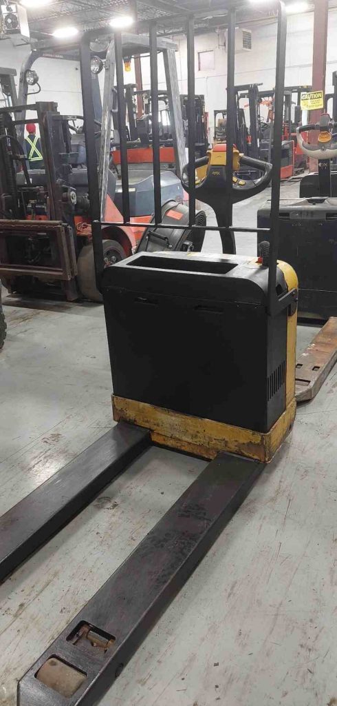 YALE 4000Lbs. ELECTRIC POWER (SKU:TLT-1-20-122513)